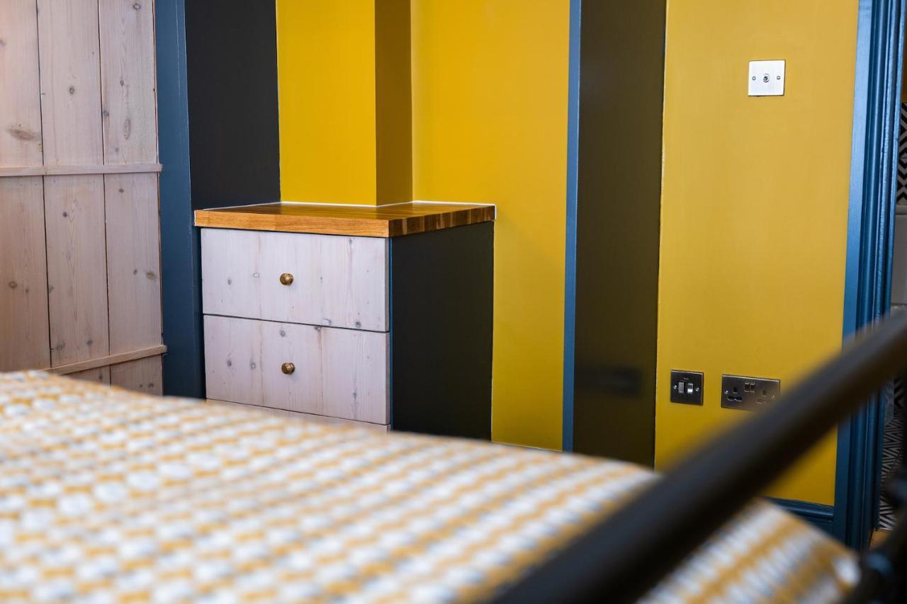 Hotel The Sheep And Penguin Wells Esterno foto